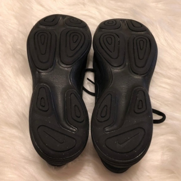 NEW Nike Revolution 4 Black Running Sneaker Size 6 - Picture 8 of 8